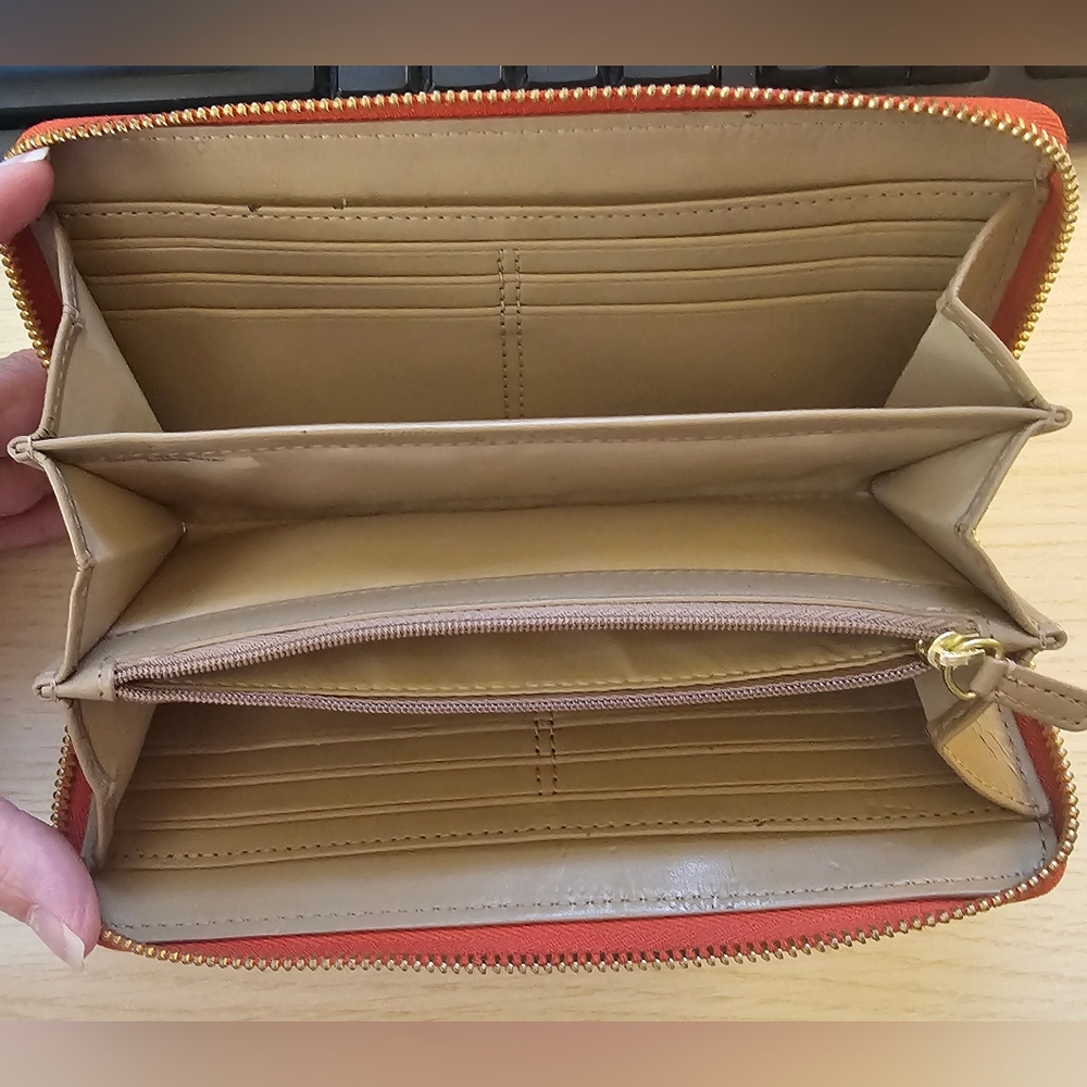 Coach Ashley Leather Zip Around Wallet – Burnt Orange/Rust – Beige Interior - Picture 8 of 10
